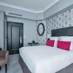 Camera con letto queen size